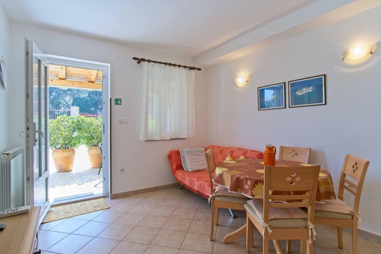 Apartmani Dorita Mali Lošinj Exteriér fotografie